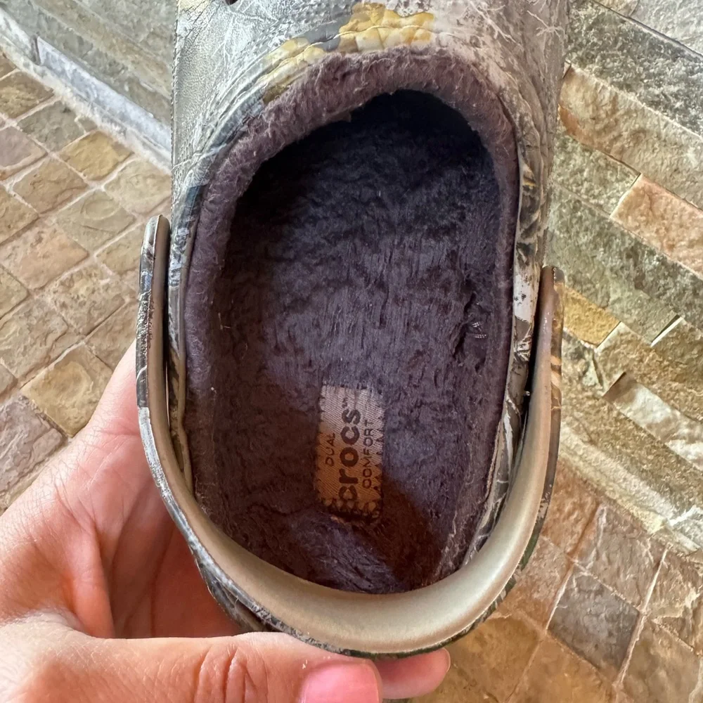 Fluffy crocs Camo Clogs